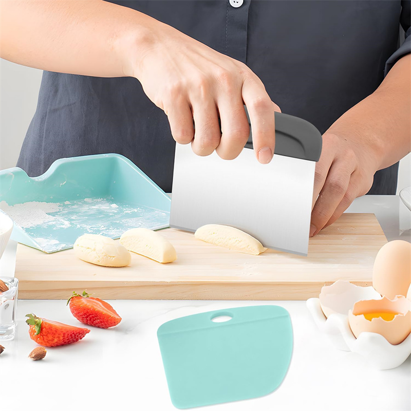 2 IN 1 Bench Scraper Dough Cut - огляд і ціна Bench Scraper Dough
